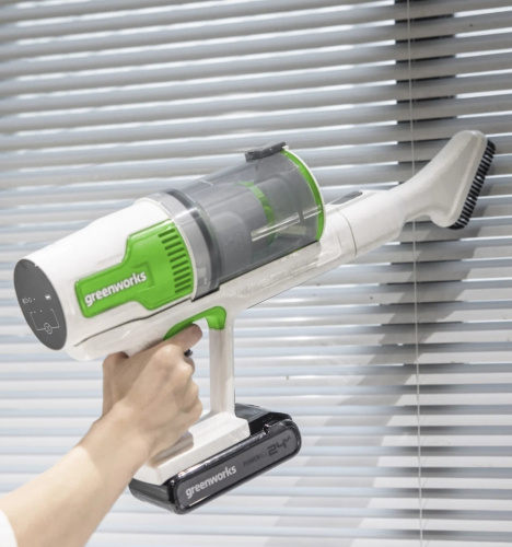 cordless-stick-vacuum-cleaner-greenworks-sv2436024-brush-cleaning