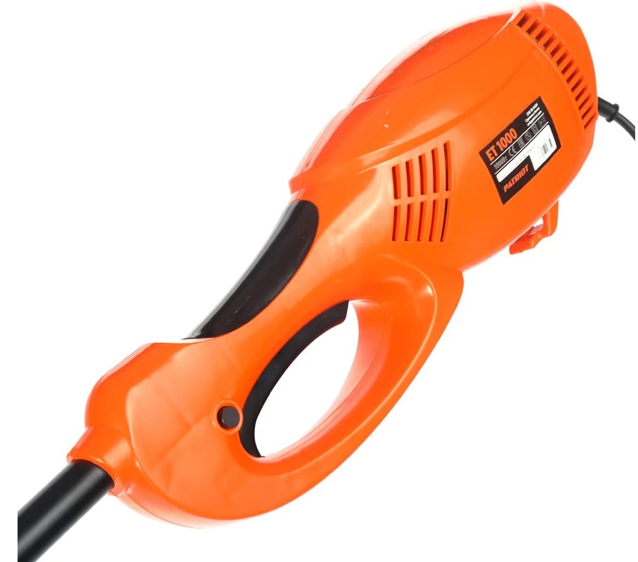 elektricheskiy-trimmer-patriot-et-1000-250304420-podrezka-kustov