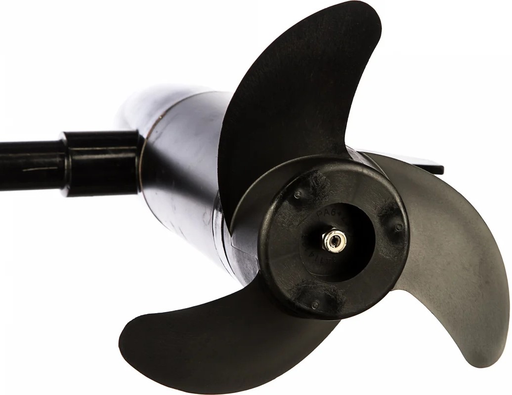 boat-motor-greenworks-g40tm55-propeller-closeup