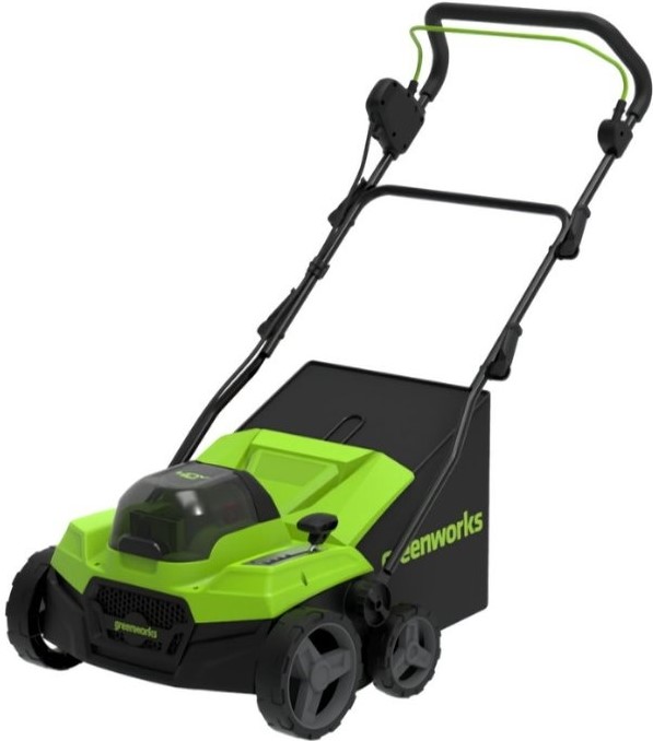 cordless-scarifier-greenworks-gd40sc38ii-working-position