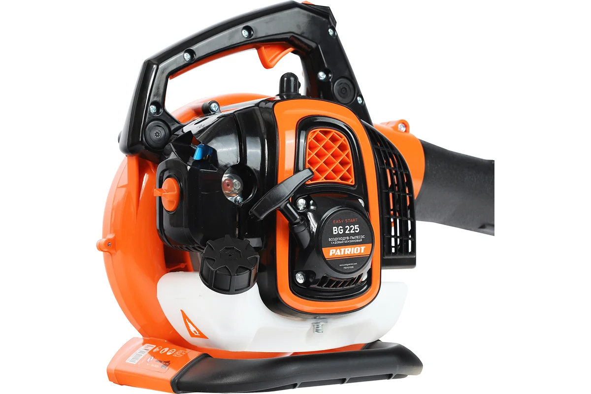 sadovyy-benzinovyy-vozduhoduv-pylesos-patriot-bg225-3v1-755100126-45deg-angle