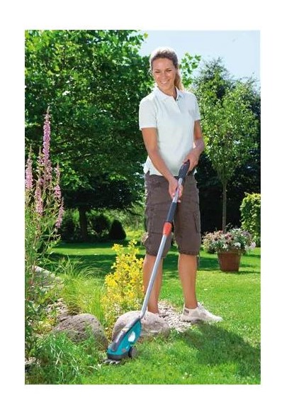 nozhnitsy-akkumulyatornye-gardena-classiccut-08890-20-000-00-vid-szadi