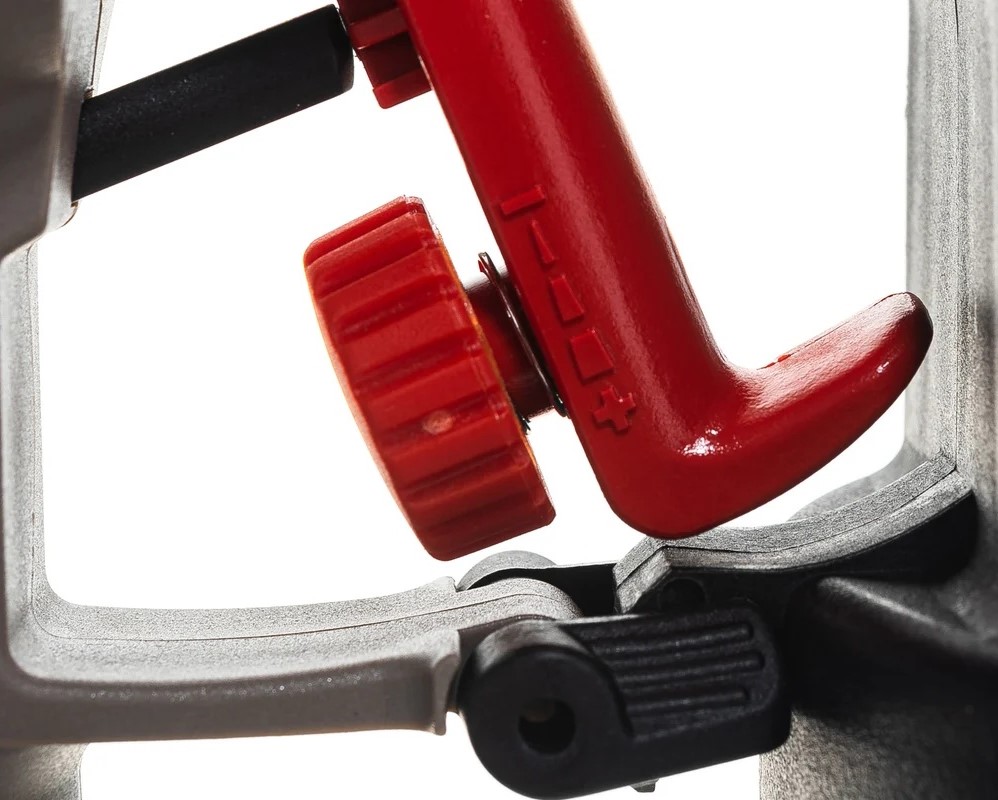 kraskoraspylitel-crown-ct31013-regulyator