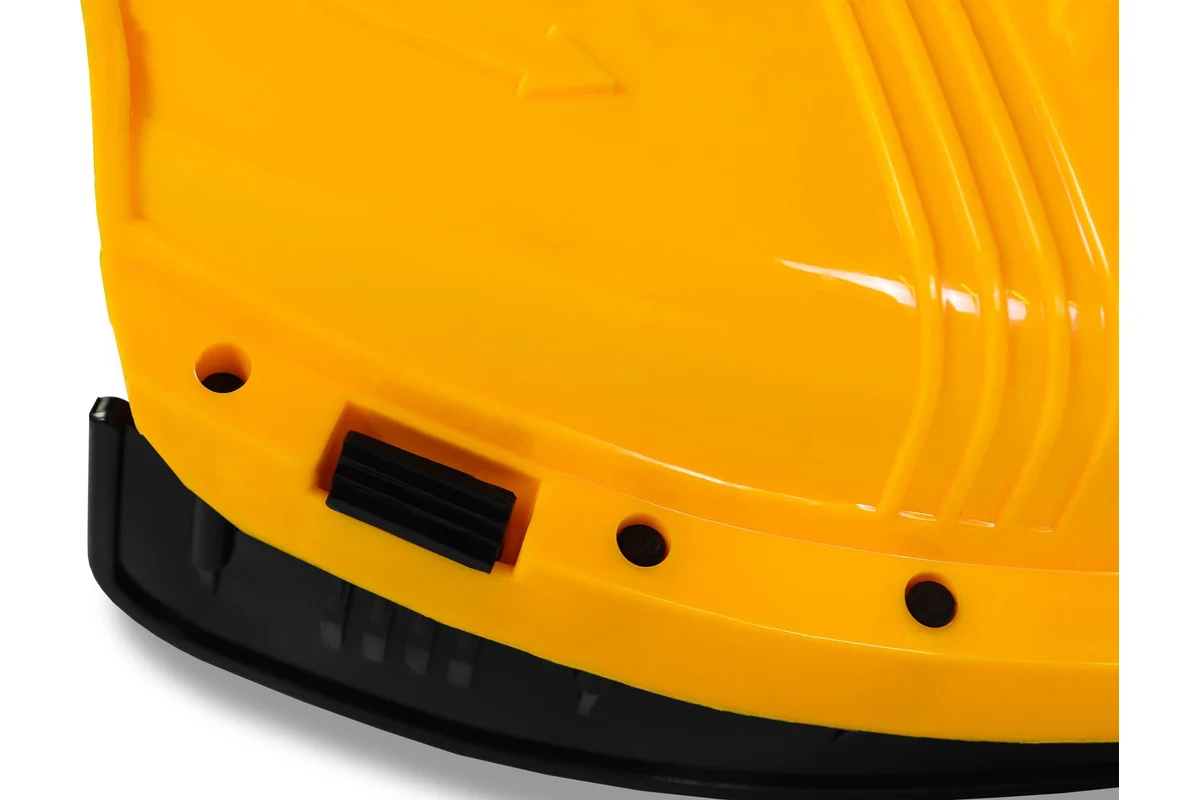 benzotrimmer-champion-t444s-2-uvelichennyj-vid-karbyuratora-i-prajmera