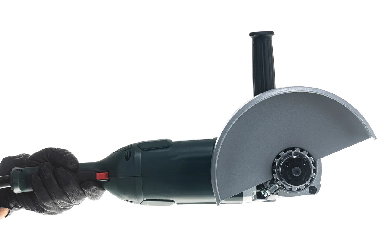 metabo-2000w-uglovaia-shlifmashina-we2000-230-knopka-vkl