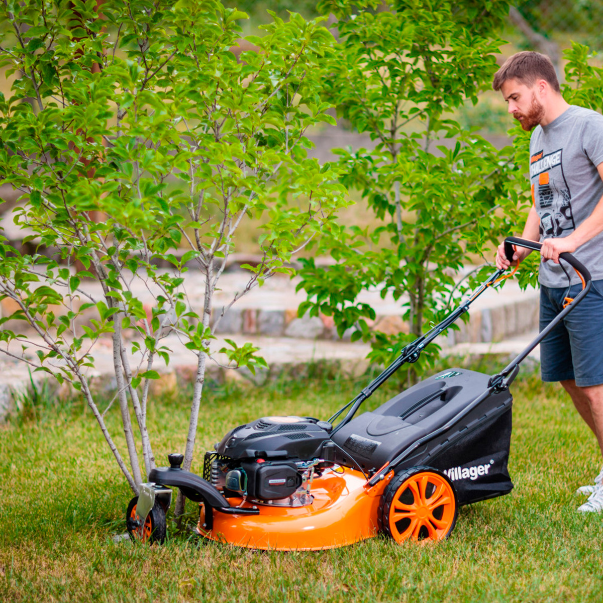 gazonokosilka-benzinovaya-villager-vrsh-555r-ruchka-upravleniya