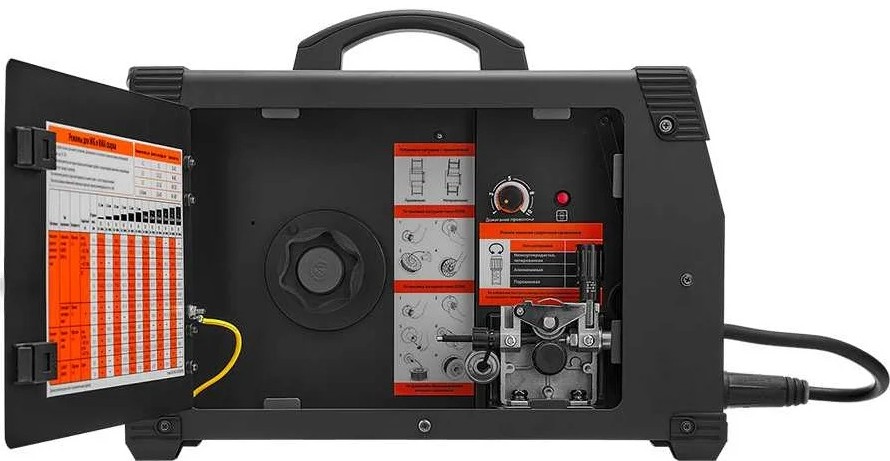 mig-welder-svarog-real-mig-200-n24002n-black-wire-feed-compartment