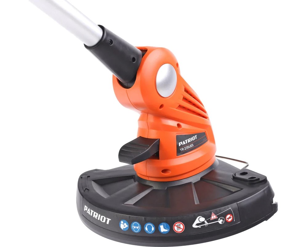 akkumulyatornyj-trimmer-patriot-tr-235-li-21b-max-ues-v-rabote-na-uchastke