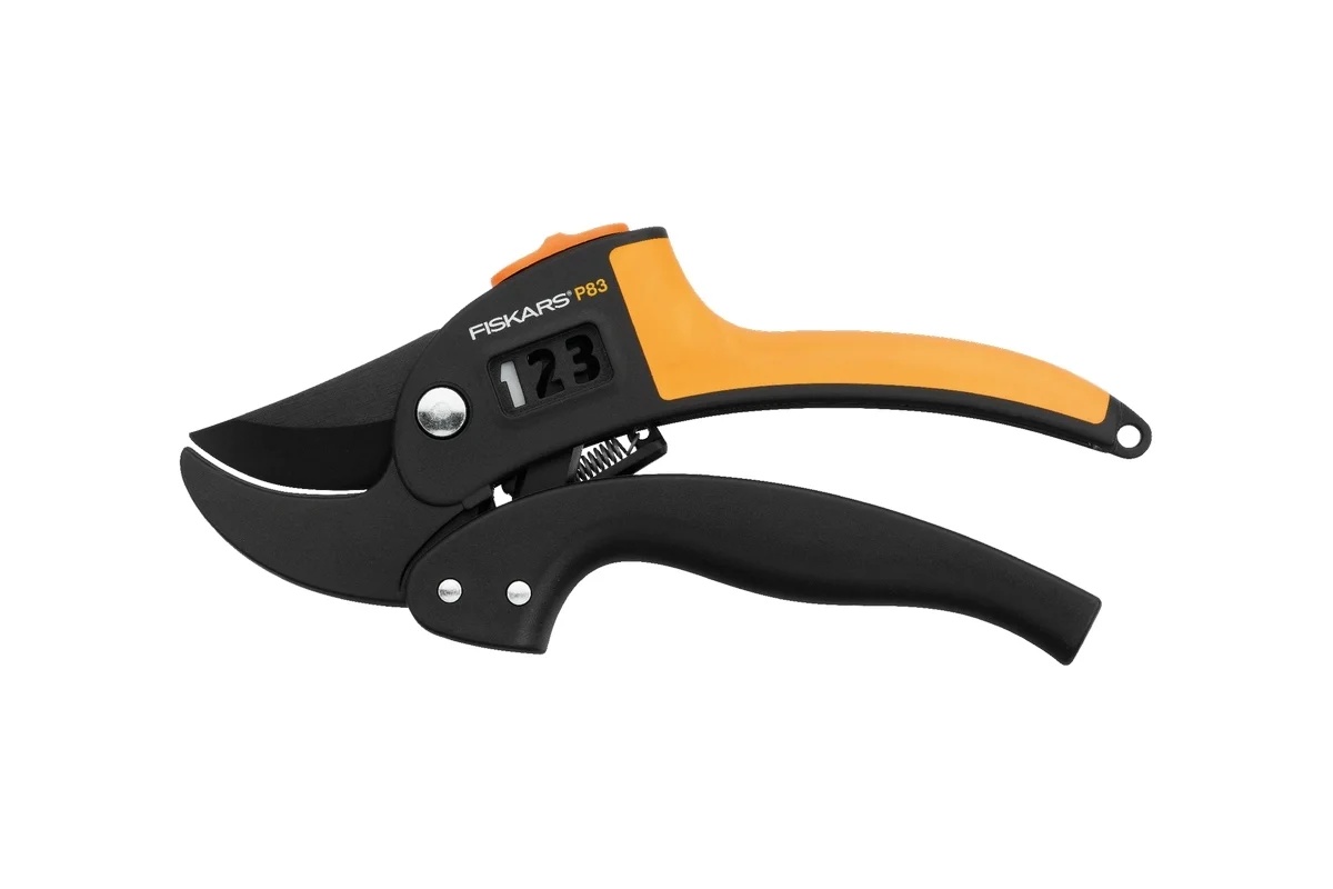 sekator-fiskars-111670-vid-sverhu