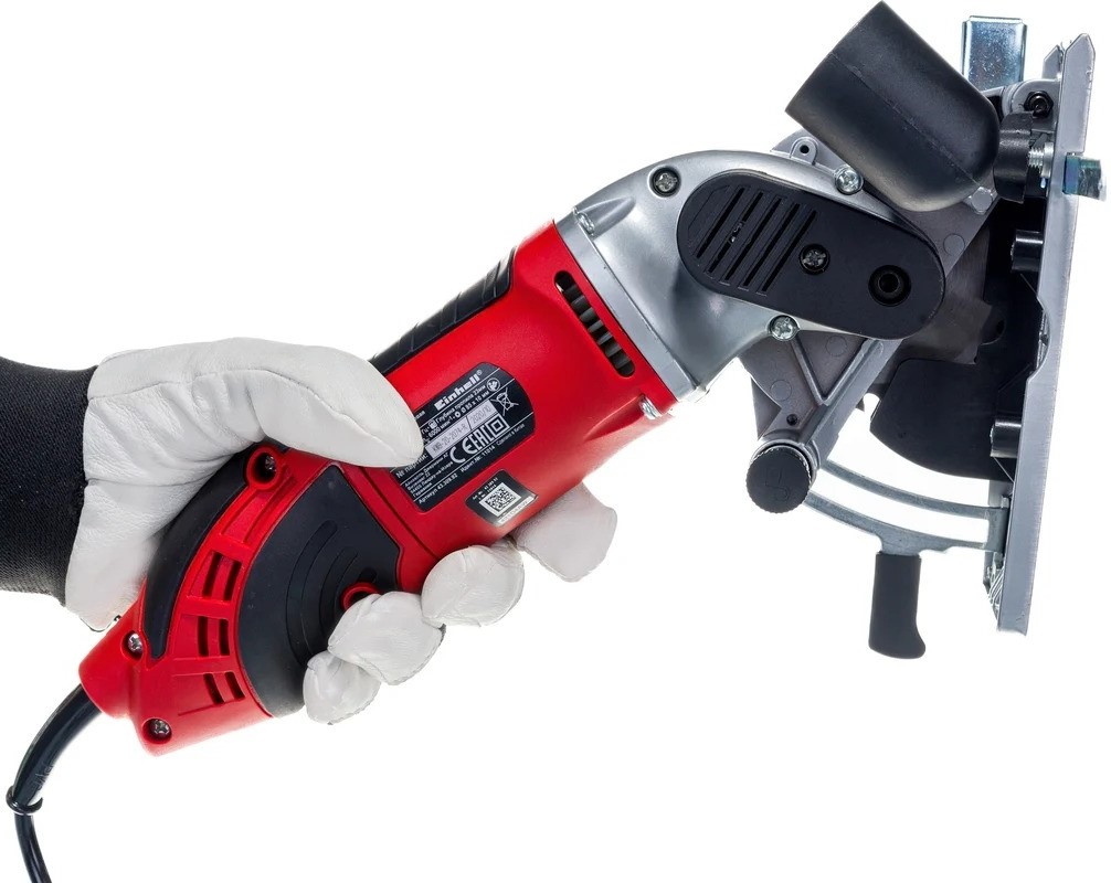 mini-pila-einhell-tc-cs-860-kit-mini-pila-rabota