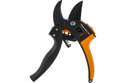 sekator-fiskars-111670-panel
