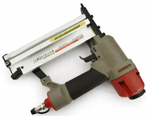 pneumatic-nailer-stapler-crown-ct38107-bmc-side