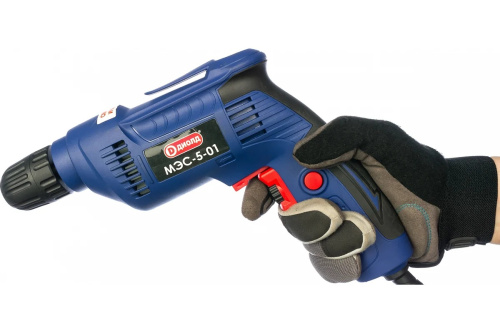 diold-mes-5-01szp-drel-10011021-v-rukakh-ergonomika