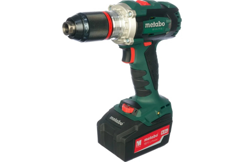 akkumulyatornyj-vintovert-metabo-bs-18-ltx-bl-i-602350500-vid-sboku-s-akb