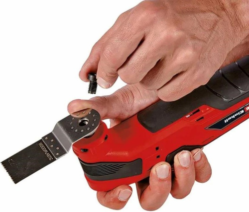 multifunkcionalnyj-instrument-einhell-pxc-tcmg18li-blade-installation