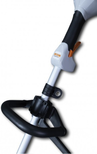 akkumulyatornyj-trimmer-villartec-ca-40r-set-obshij-vid-szadi