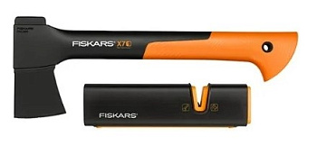 Набор: топор Х7-XS 640гр+точилка FISKARS