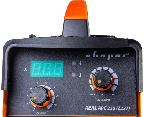 welding-inverter-svarog-arc-250-real-z227-control-panel-close-up