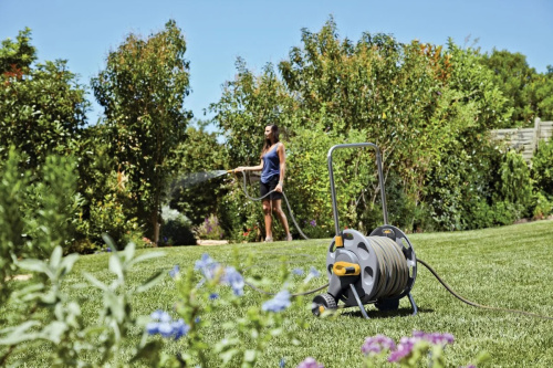 sbornaya-telezhka-dlya-shlanga-45m-hozelock-komplekt-shlang-select-12-5mm-20m-2489r3600-vid-sboku