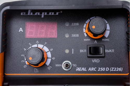 welding-inverter-svarog-arc-250d-real-z226-control-panel-close-up