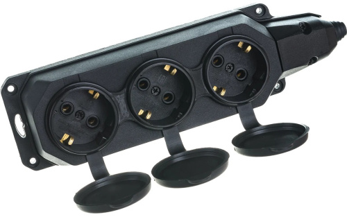 rubber-socket-block-era-k-3e-ip44-16a-three-outlets-open-covers-angled