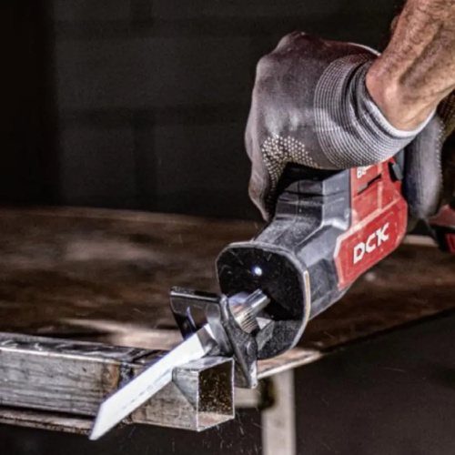 sabelnaya-pila-dck-kdjf22-type-dm-work