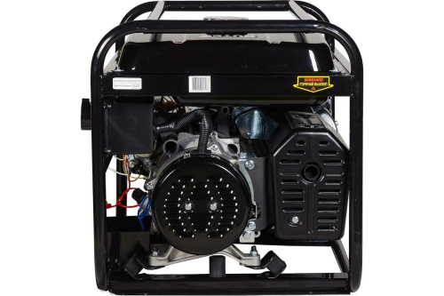 generator-huter-dy8000lxa-panel-upravleniya-razemy