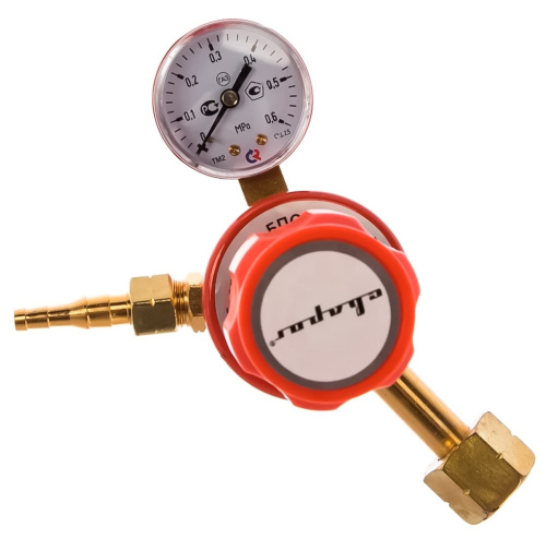 gas-pressure-regulator-svarog-bpo-5-5-propane-manometer-angled